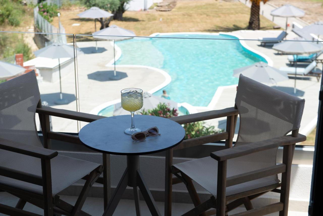 Domus Hospitality Aparthotel Vourvourou Exterior foto