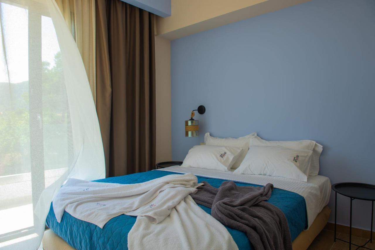 Domus Hospitality Aparthotel Vourvourou Exterior foto