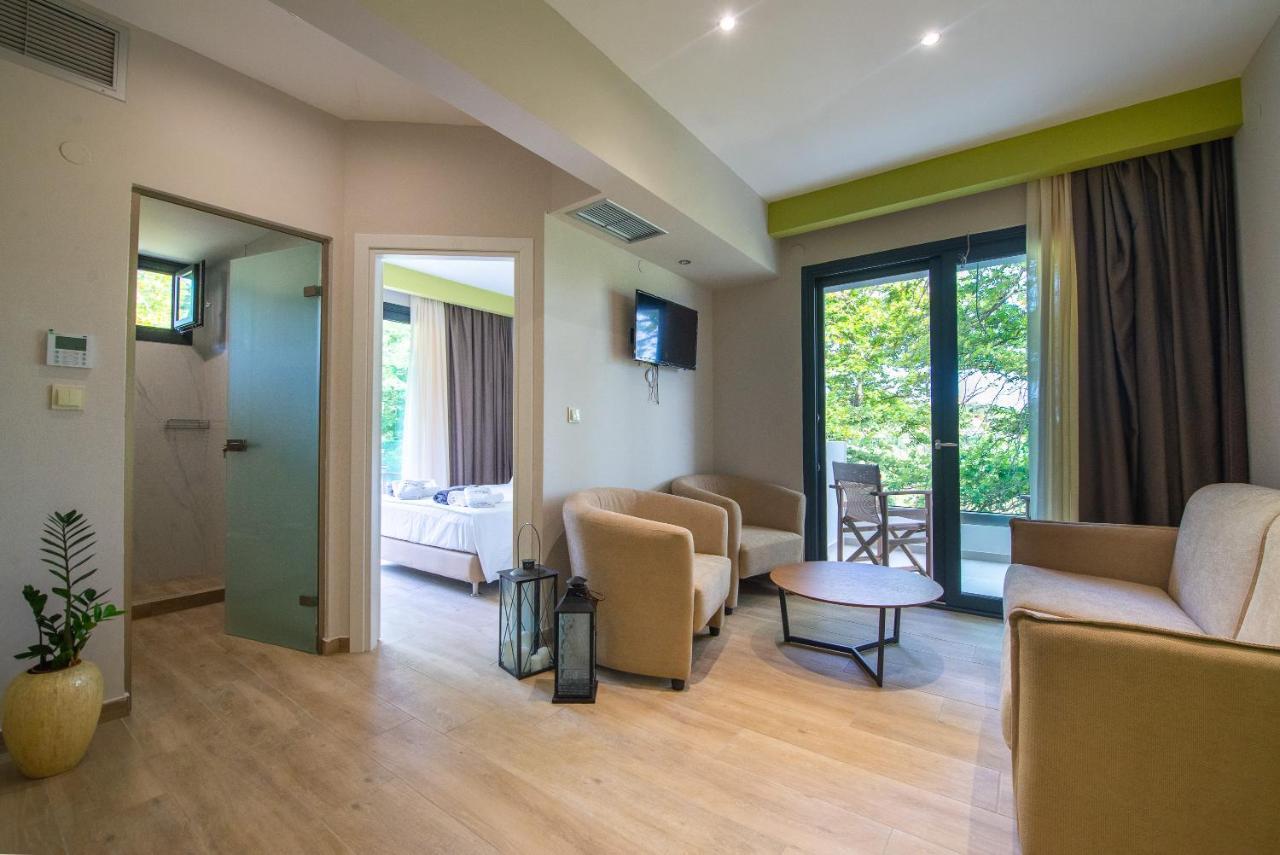 Domus Hospitality Aparthotel Vourvourou Exterior foto