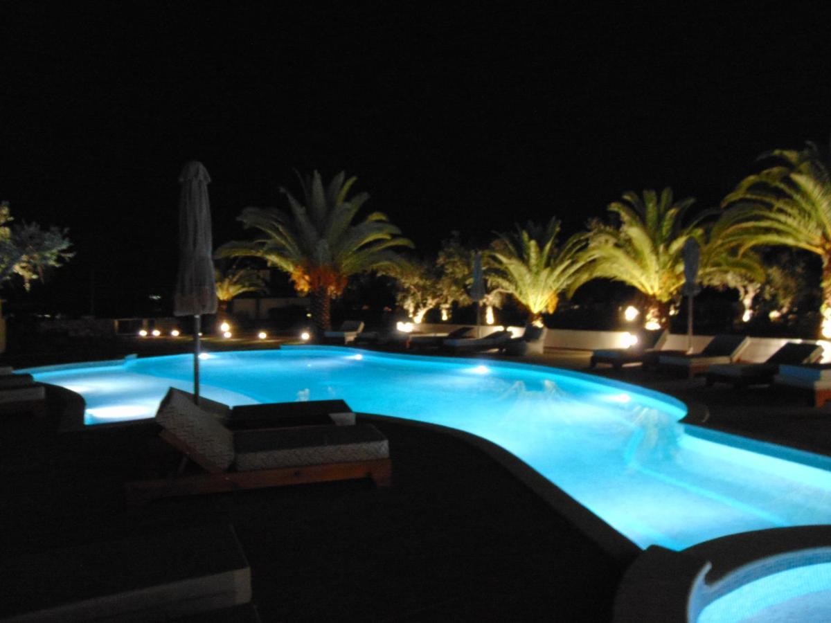 Domus Hospitality Aparthotel Vourvourou Exterior foto
