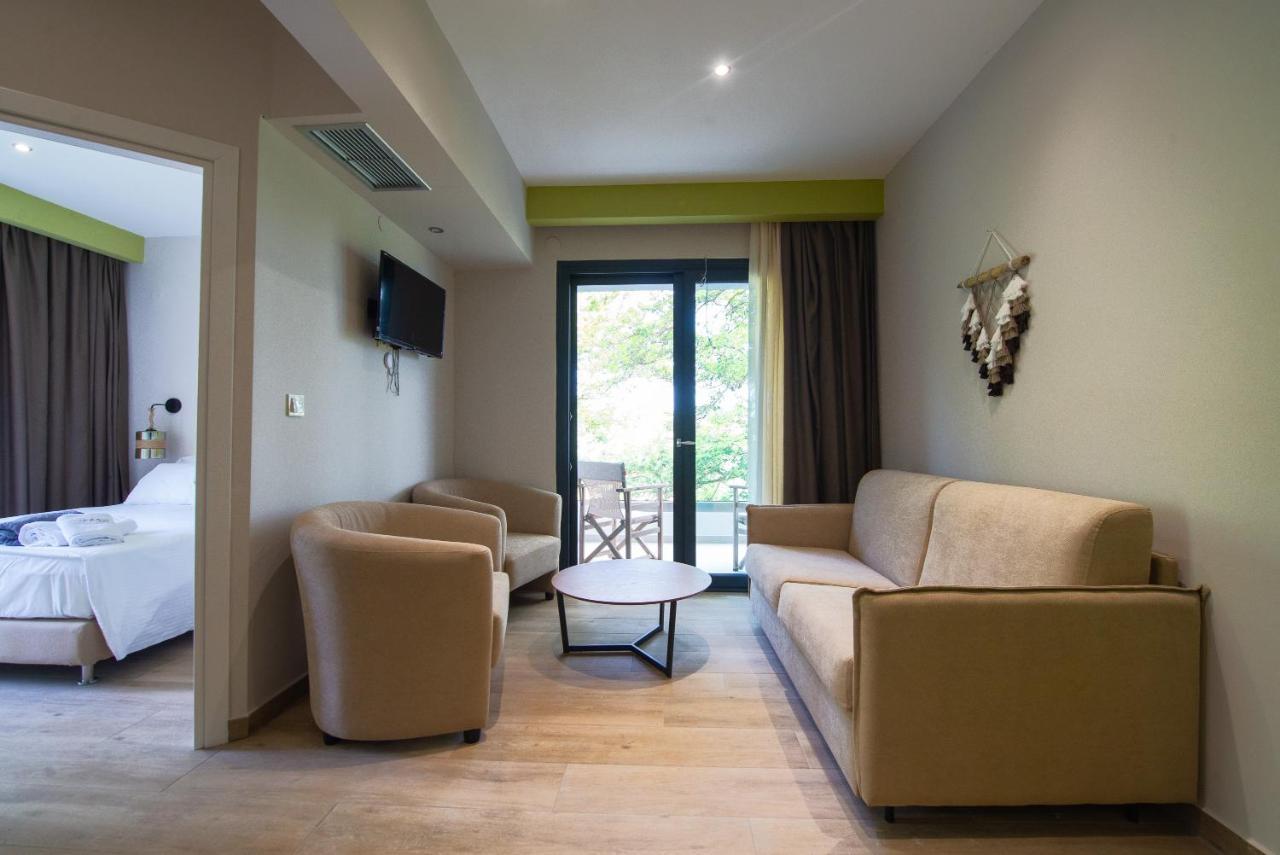 Domus Hospitality Aparthotel Vourvourou Exterior foto